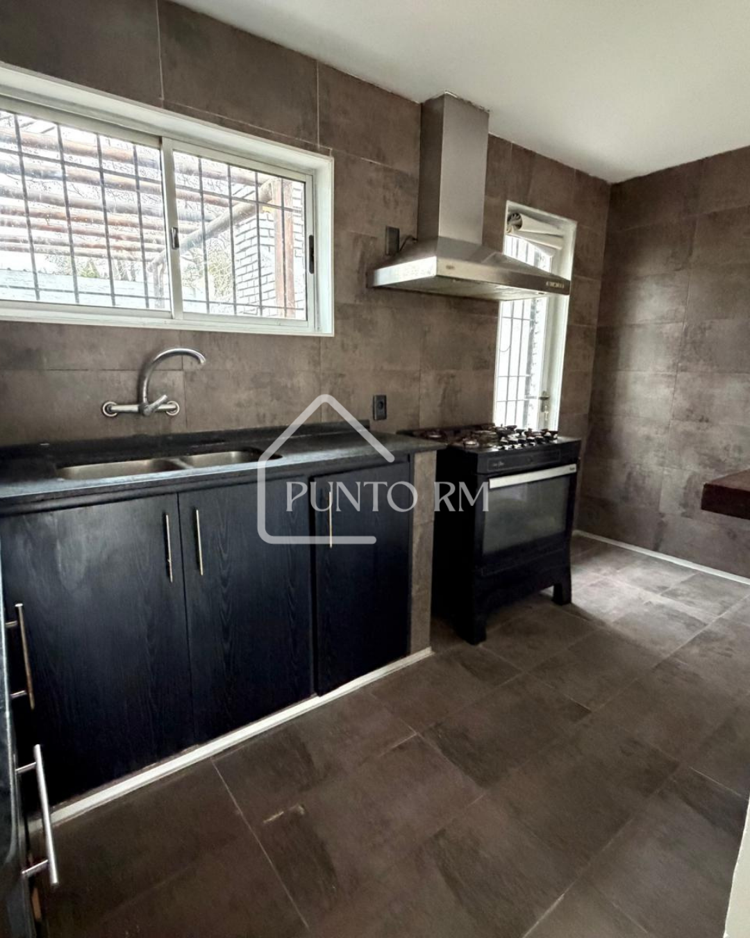 Muy Linda Casa A Metros Del Mar, Impecable Y Lista Para Entrar 2 Dormitorios Shangrila (ID A-127)