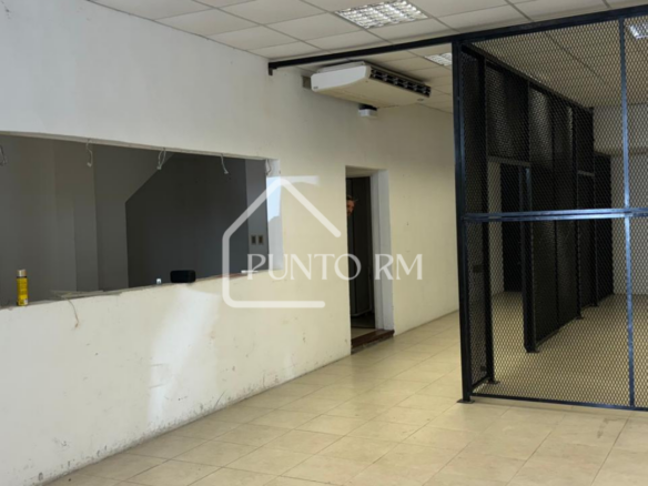 Local comercial/industrial proximo a La Comercial (ID A-126)