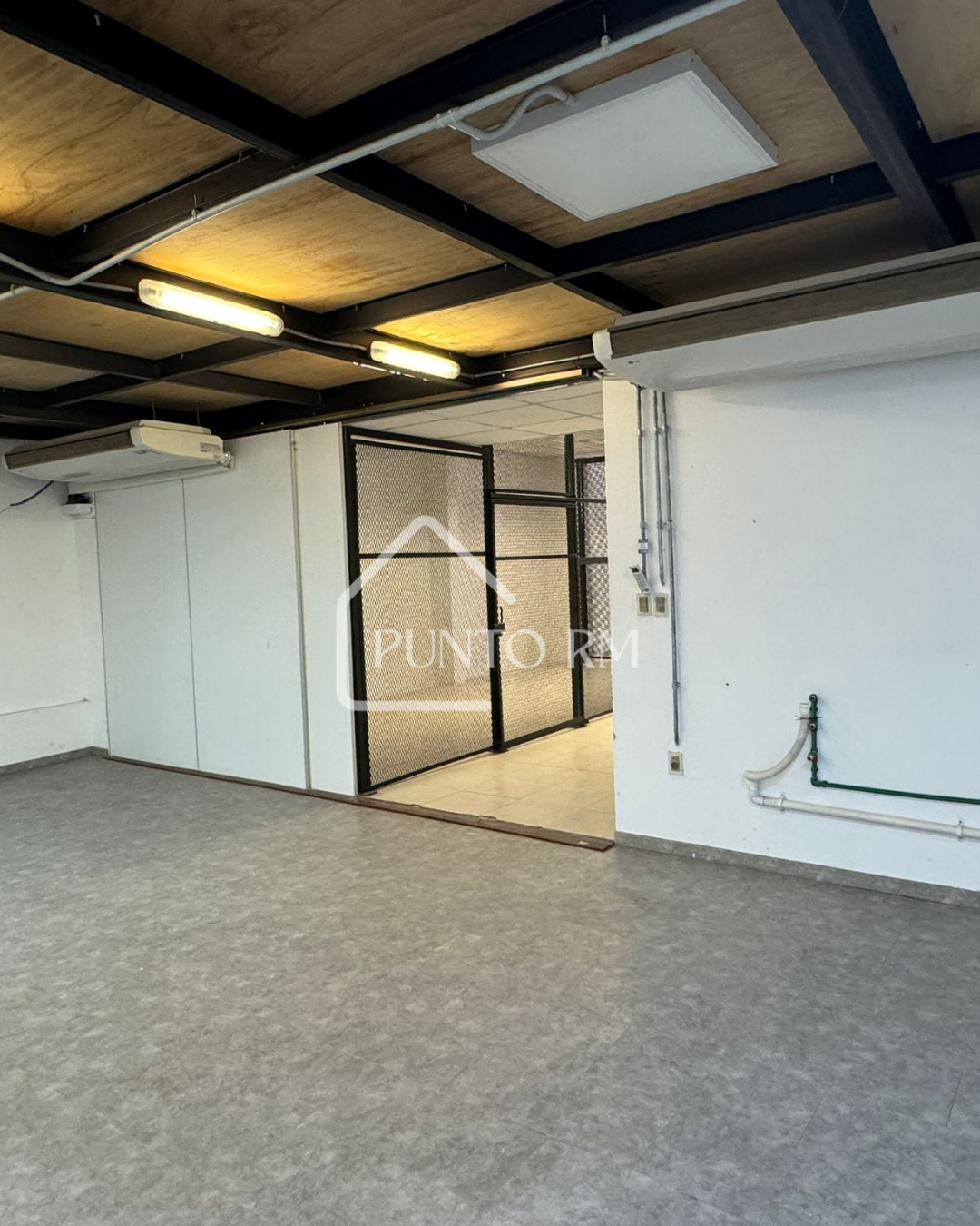 Local comercial/industrial proximo a La Comercial (ID A-126)