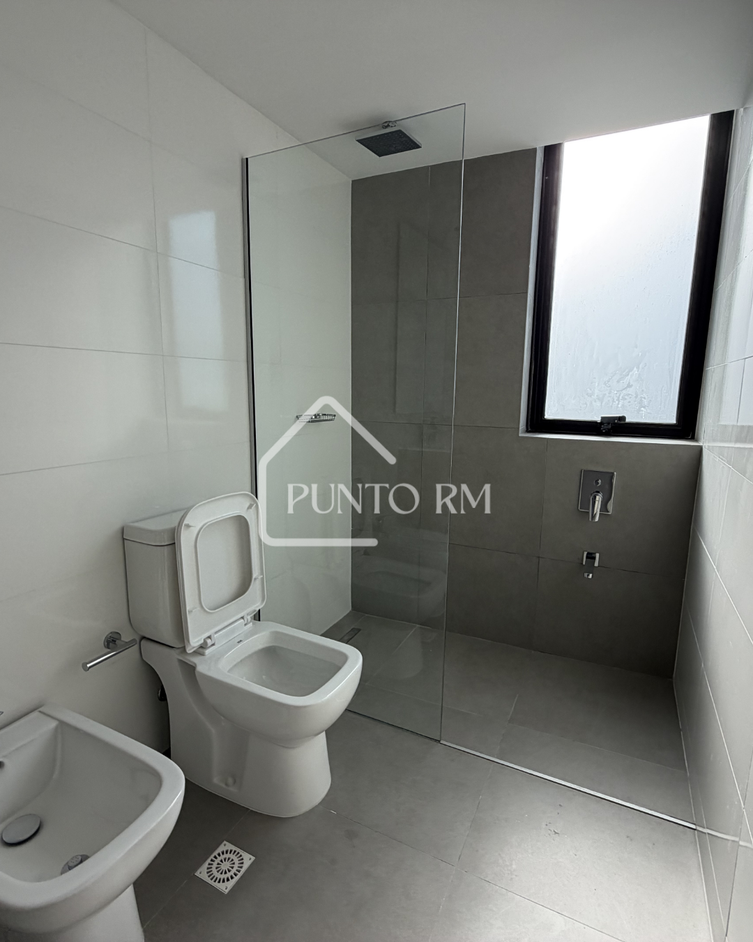 APARTAMENTOS A ESTRENAR a metros del mar (ID V-115)