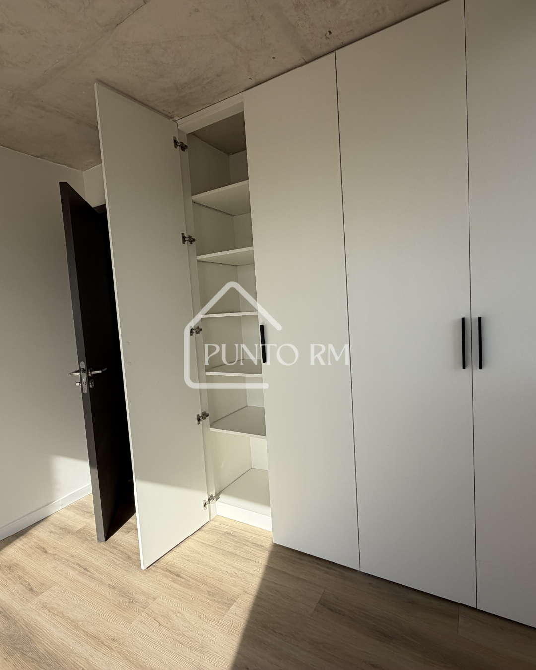 APARTAMENTOS A ESTRENAR a metros del mar (ID V-115)