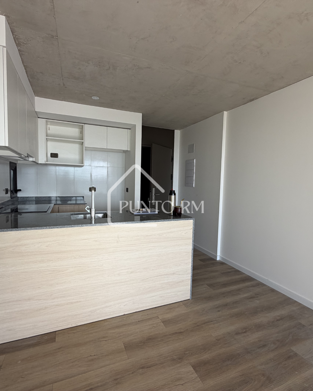 APARTAMENTOS A ESTRENAR a metros del mar (ID V-115)