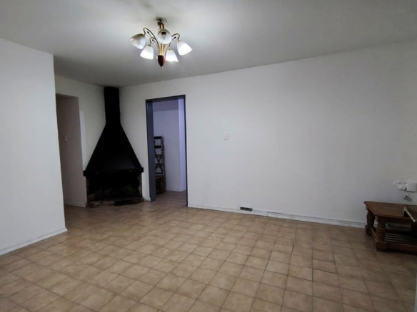 Tipo casa de altos 2 dormitorios (Alquilada ID A-101)