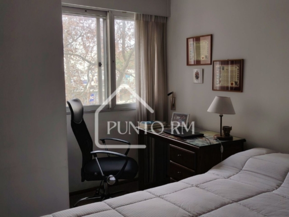 Muy buen apartamento 2 dorm en Parque Batlle (ID V-125)