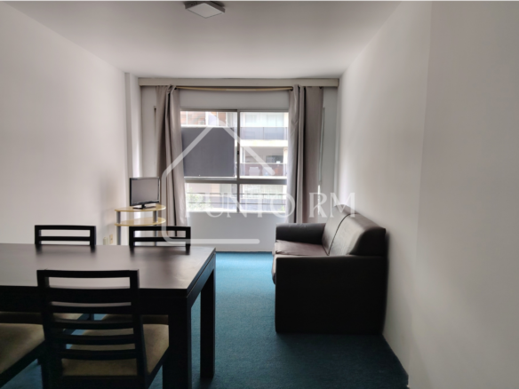 Apartamento con muebles a mts de la rbla (ID A-112)