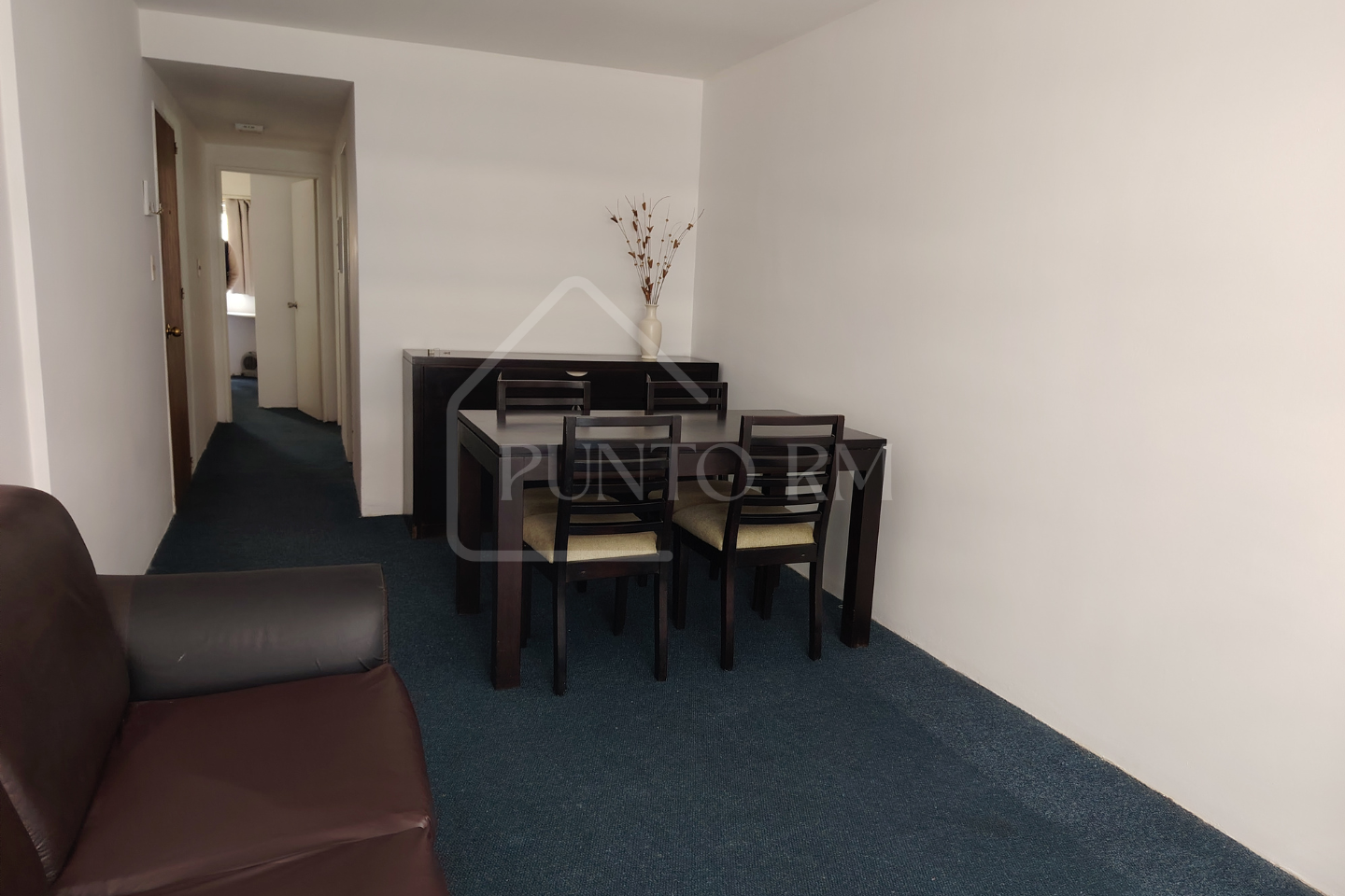 Apartamento con muebles a mts de la rbla (ID A-112)