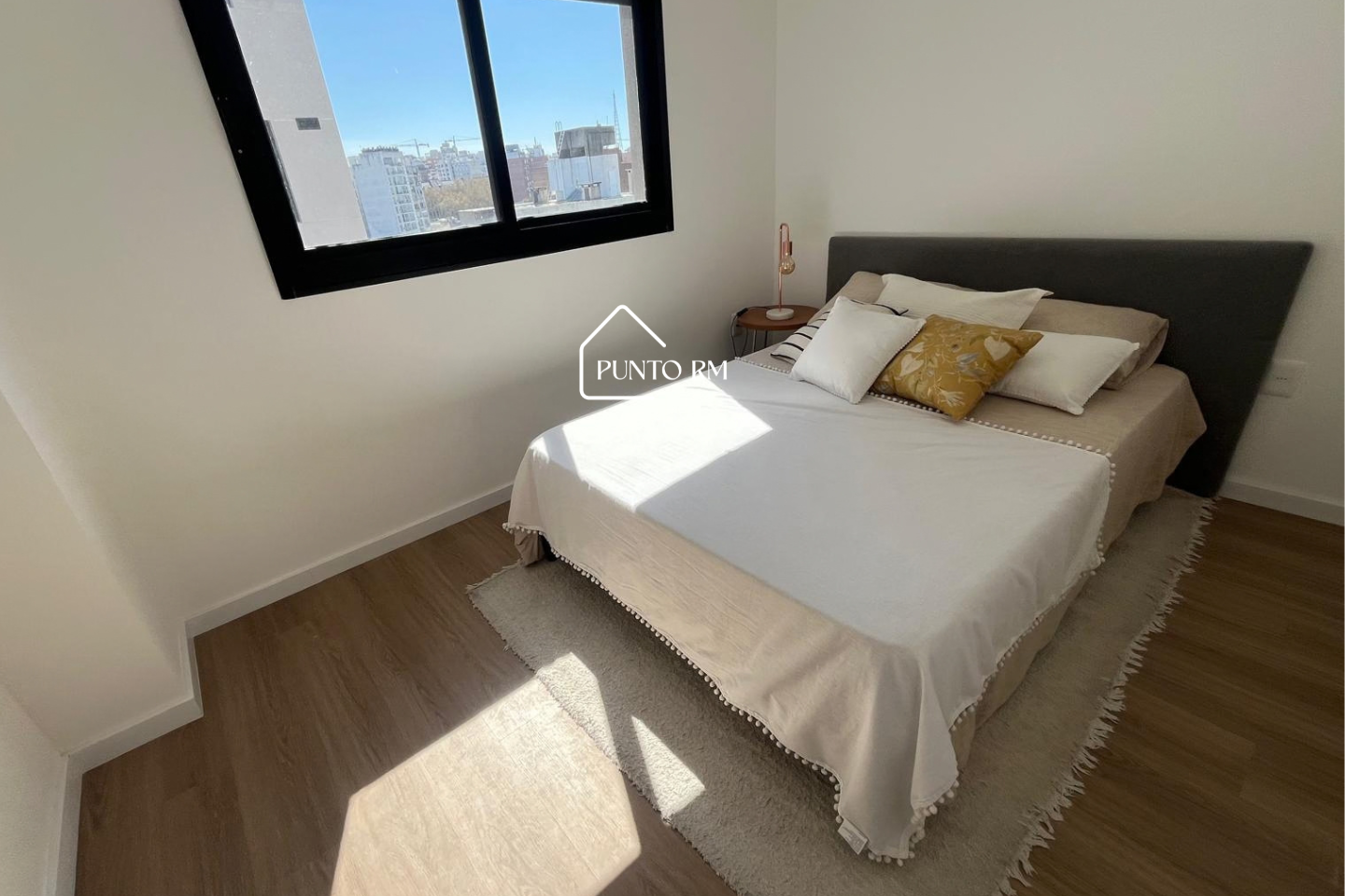 CENTRO DE MONTEVIDEO A ESTRENAR 2 DORMITORIOS (ID V-133)